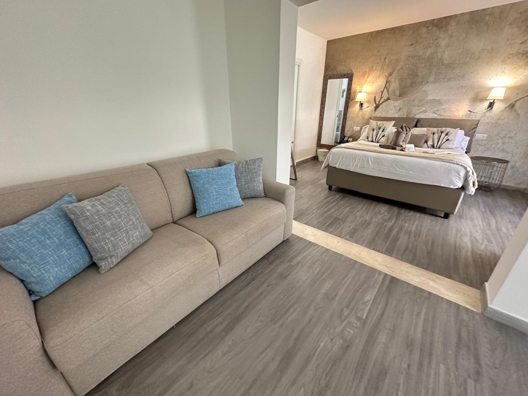 Suimi'S Hotel Вилласимиус Экстерьер фото